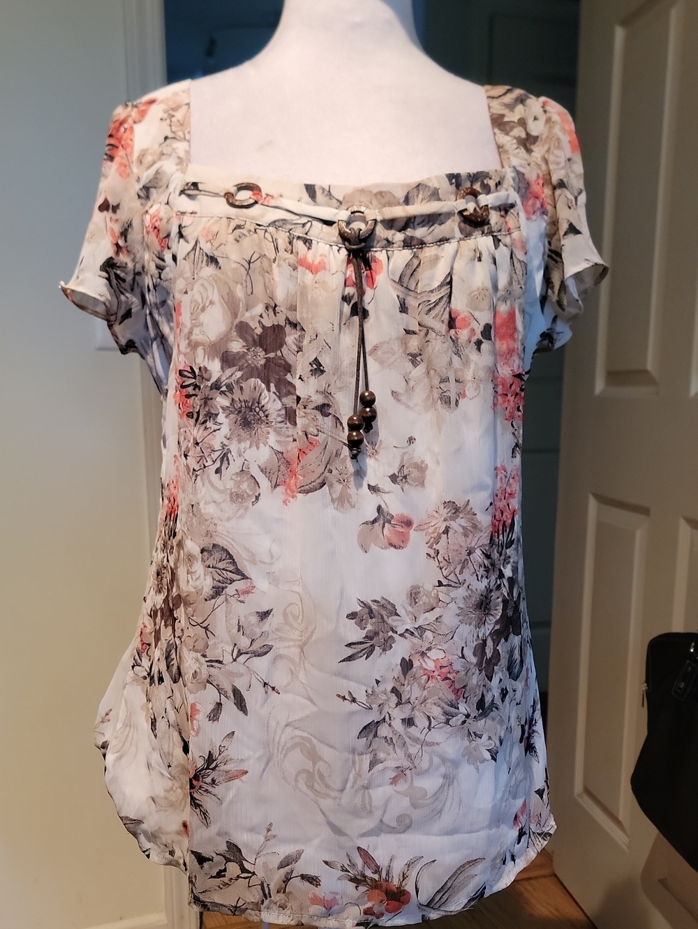Dress Barn White Floral Square-Neck Blouse with Blush Accents